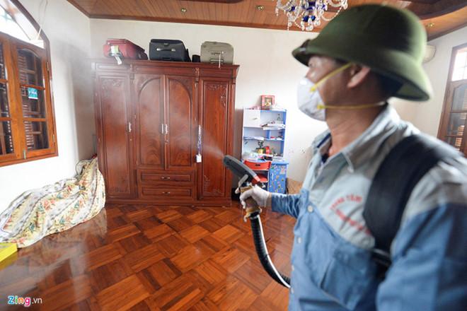 Tại sao muỗi gây sốt xuất huyết vẫn sống sau khi phun hóa chất?-1