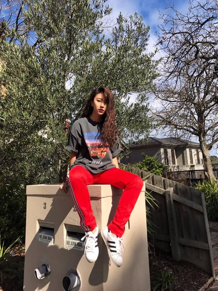 Hot girl - hot boy Việt 26/8: Ngồi yên đàn hát, bạn của Minh Châu làm người nghe nổi da gà-9