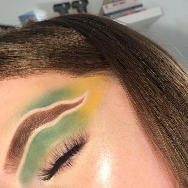 Không thể ngờ có ngày lông mày hình sợi mì lại lên ngôi!-4