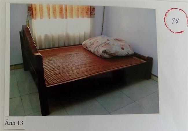 Vụ hiếp dâm bé gái 3 tuổi ở Hà Nội: Cụ ông khai nhận do nhu cầu sinh lý, dùng gấu bông để dụ bé-1