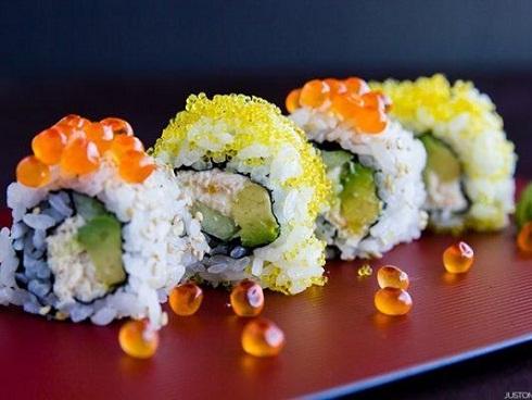 Cuối tuần đổi món với cơm cuộn kiểu rồng 'sang chảnh', hấp dẫn