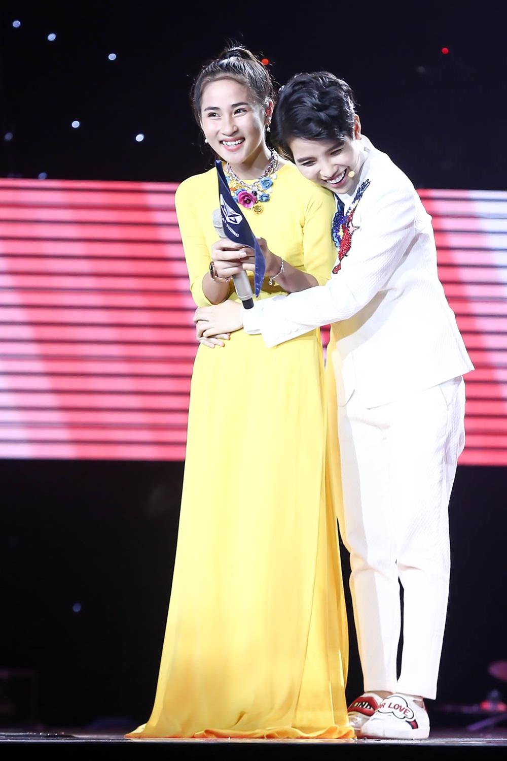 Soobin Hoàng Sơn hát chèo, Hương Tràm ca bolero để tranh giành thí sinh-4