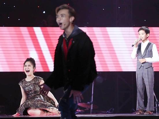 Soobin Hoàng Sơn hát chèo, Hương Tràm ca bolero để tranh giành thí sinh