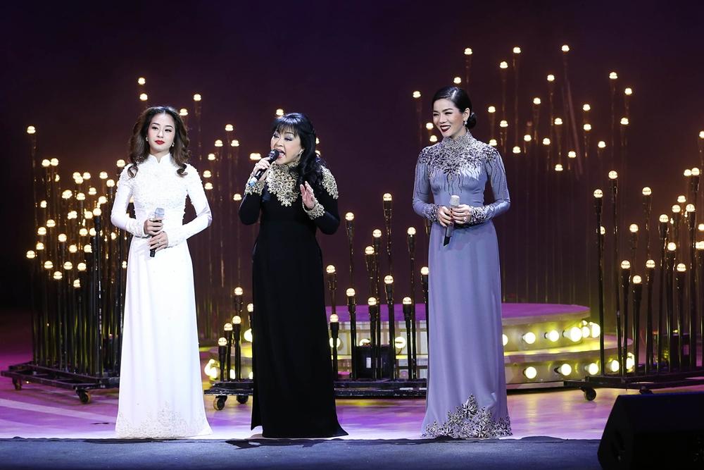 Khán giả rùng mình khi Đàm Vĩnh Hưng làm mới ca khúc bằng nhạc đám ma-11