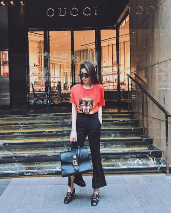 Kỳ Duyên cứ xuất hiện lại gây sốt với đồ hiệu đẳng cấp-1