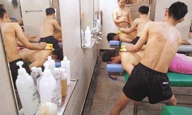 Hóa ra bí kíp dưỡng da của toàn Đại Hàn Dân Quốc lại gói gọn trong cái bao tay chưa đến 1 USD-4