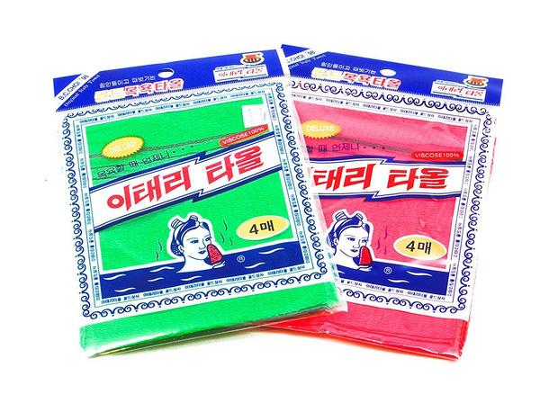 Hóa ra bí kíp dưỡng da của toàn Đại Hàn Dân Quốc lại gói gọn trong cái bao tay chưa đến 1 USD-5