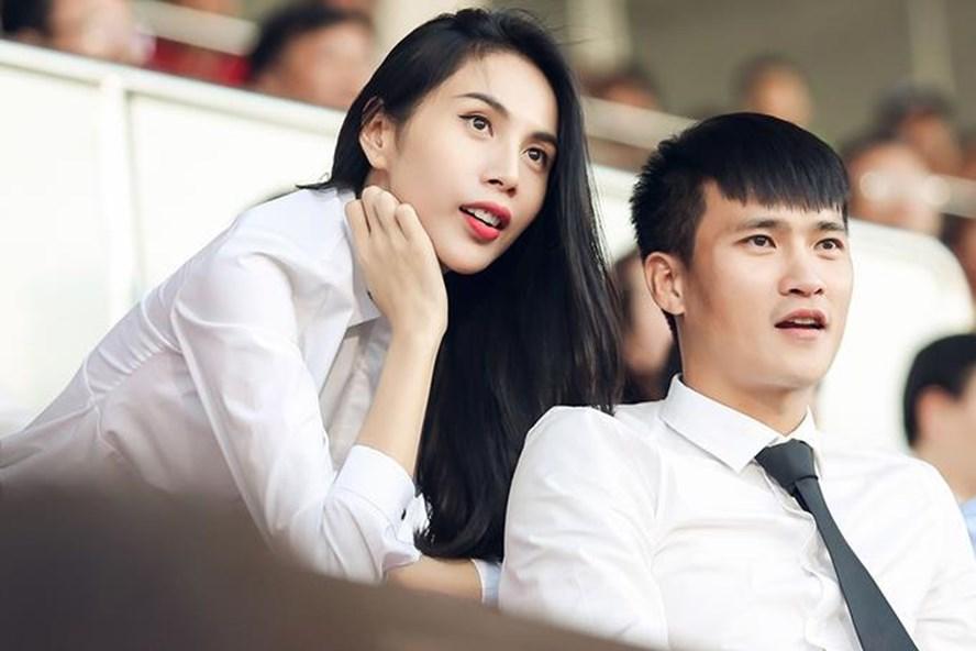Tên Thủy Tiên sáng nhất showbiz tuần qua khi tuyên bố SEA Games chỉ là giải đấu hội làng-2