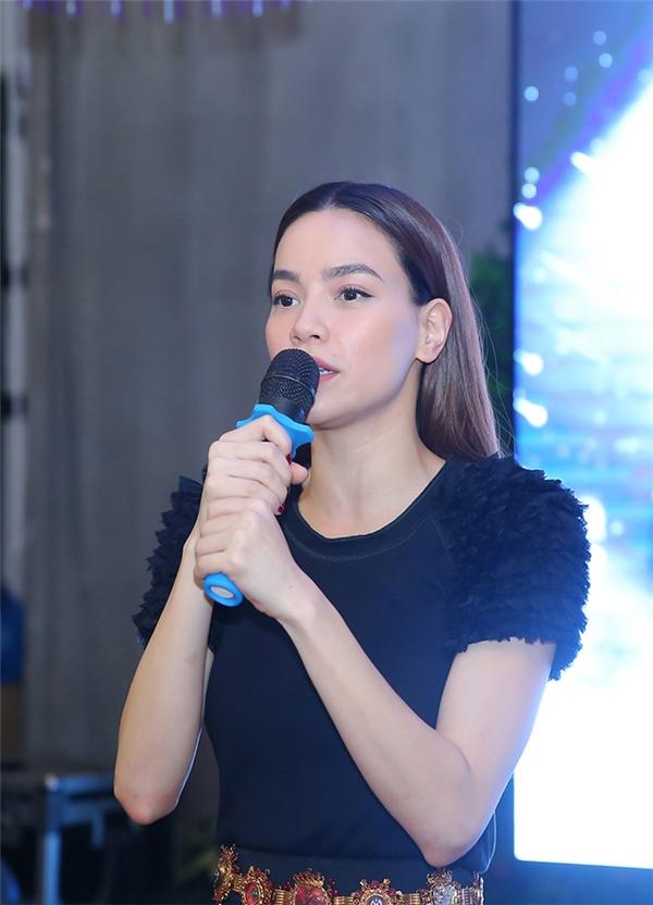 Tên Thủy Tiên sáng nhất showbiz tuần qua khi tuyên bố SEA Games chỉ là giải đấu hội làng-6