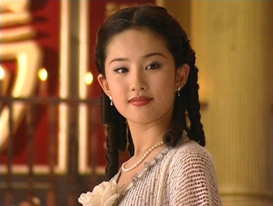 Chân dung mỹ nhân 17 tuổi thay thế Lưu Diệc Phi trong Kim phấn thế gia-6