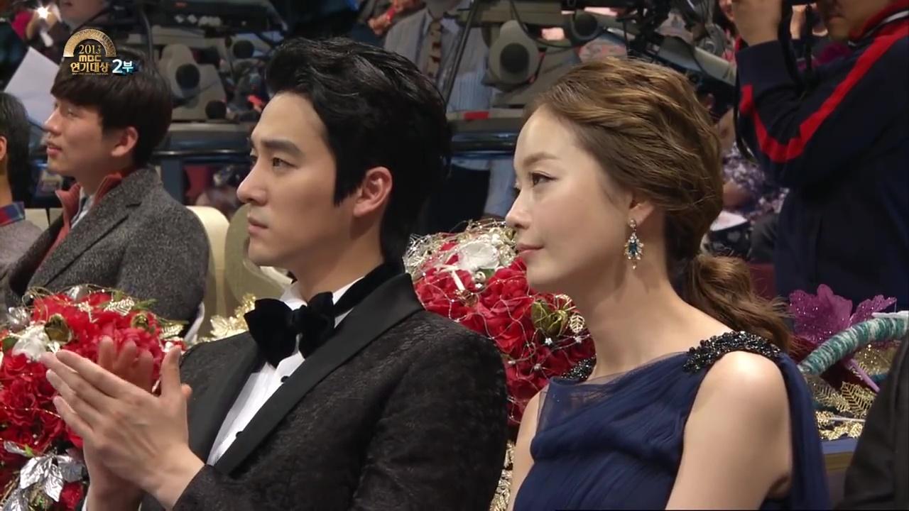 Loạt sao Hàn bị lên án vì thái độ lồi lõm và phát biểu vô tâm khi nhận giải-9