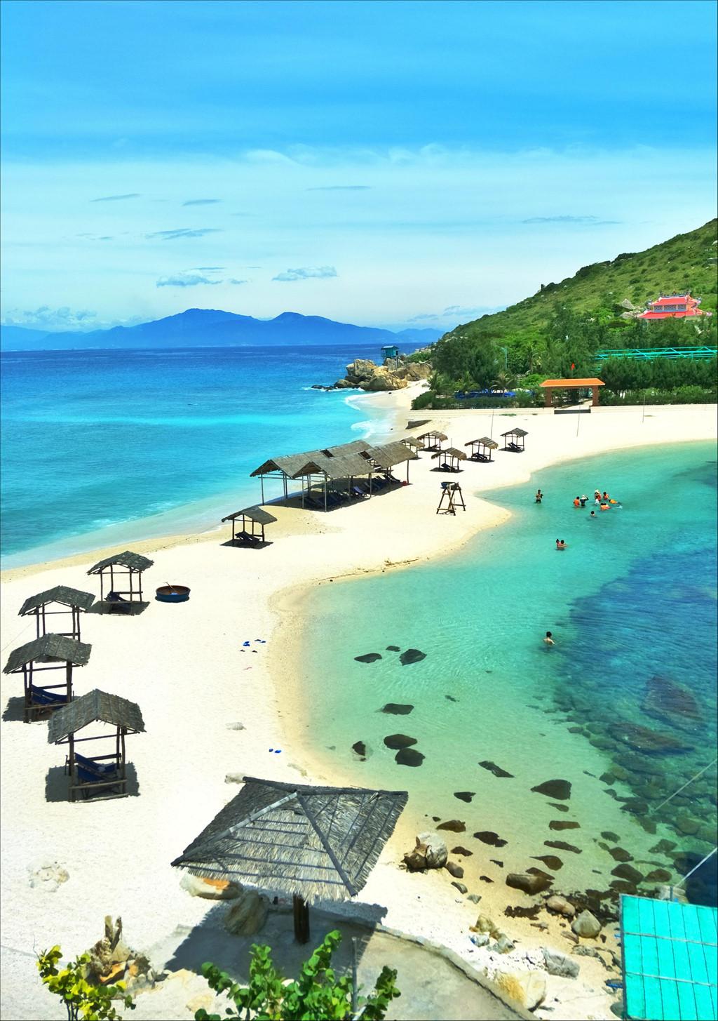 Khám phá bãi tắm đôi duy nhất cùng Dấu ấn Việt Nam-4