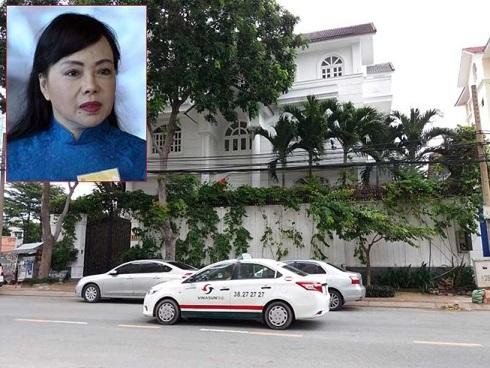 Hà Nội: Chánh thanh tra Sở Y tế trả lời về những túi ni lông đen được vứt ra xe rác từ phòng khám thai-5