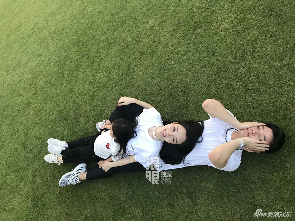 Showbiz Hoa ngữ sẽ biết ơn Giả Nãi Lượng - Lý Tiểu Lộ nhờ cuộc hôn nhân vạn người ngưỡng mộ-4