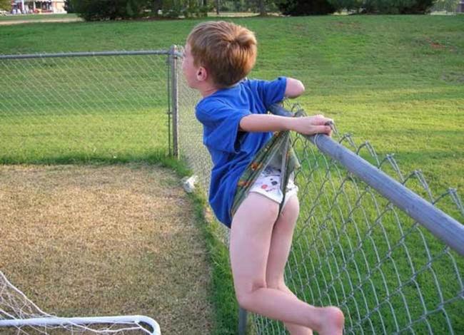 Ảnh hài: Cho chừa cái thói thích tự gí mình vào chỗ bí nhá!-8