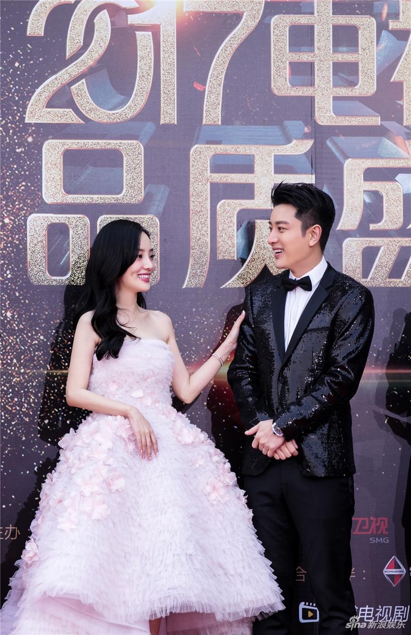 Showbiz Hoa ngữ sẽ biết ơn Giả Nãi Lượng - Lý Tiểu Lộ nhờ cuộc hôn nhân vạn người ngưỡng mộ-10