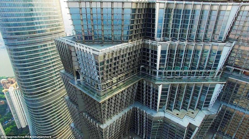 Địa điểm ngắm cảnh khiến du khách thót tim-2