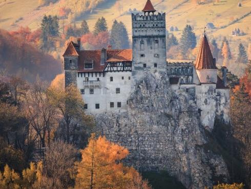 10 điểm du lịch nổi tiếng bị du khách tàn phá không thương tiếc-11