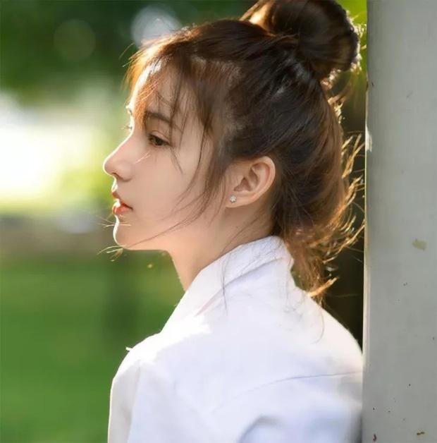 Tân Hoa hậu chuyển giới Thái Lan gây bất ngờ với ảnh quá khứ vì bị đồn đập mặt xây lại-7