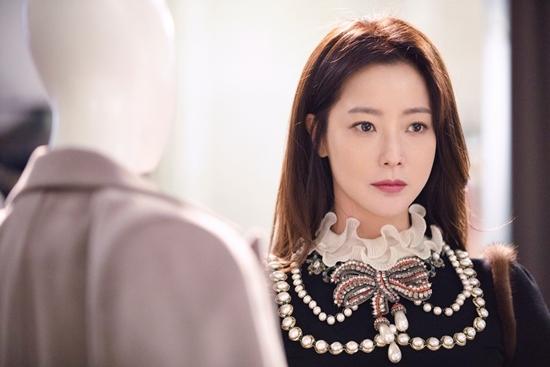 Kim Hee Sun: Nữ hoàng truyền hình từng muốn bỏ nghề vì con gái bị chê xấu-10