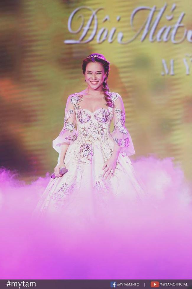 Phải thừa nhận rằng Mỹ Tâm đẹp nhất khi mặc kiểu váy này-11