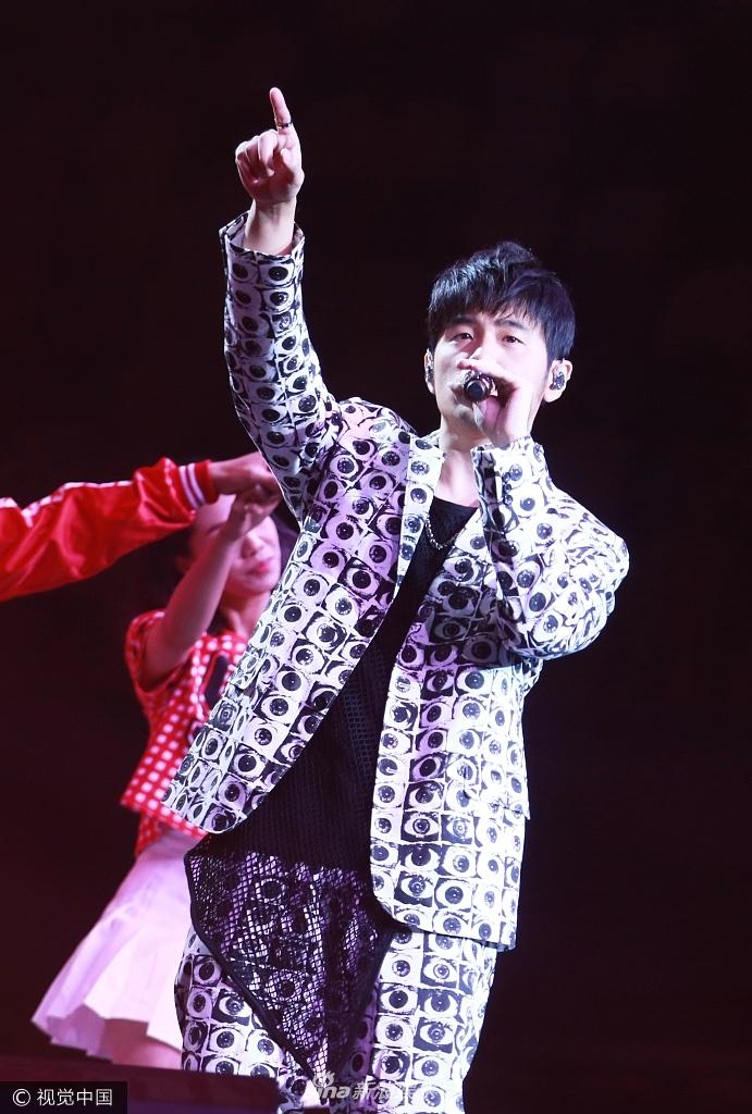 Châu Kiệt Luân đăng ảnh nịnh vợ nhân ngày tình nhân Trung Quốc-6