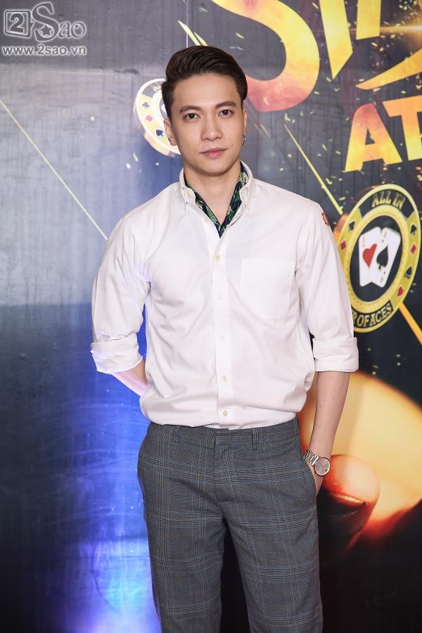 Đức Phúc đẹp tựa soái ca đến chúc mừng vợ chồng Phạm Quỳnh Anh-12