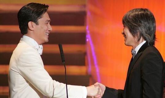 Lương Triều Vỹ sẽ mãi là nhân viên bán hàng nếu không có câu nói của Châu Tinh Trì-2