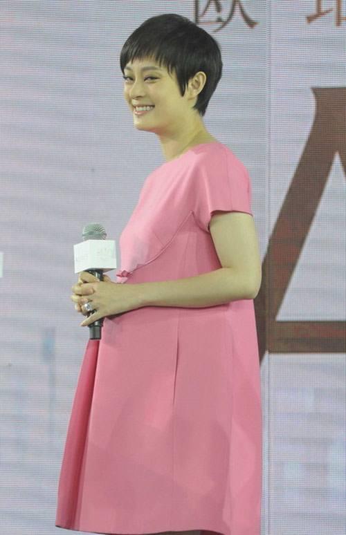 Bình thường xinh đẹp là thế, ấy vậy mà lúc bầu bí mỹ nhân cũng y chang bà nội trợ-13