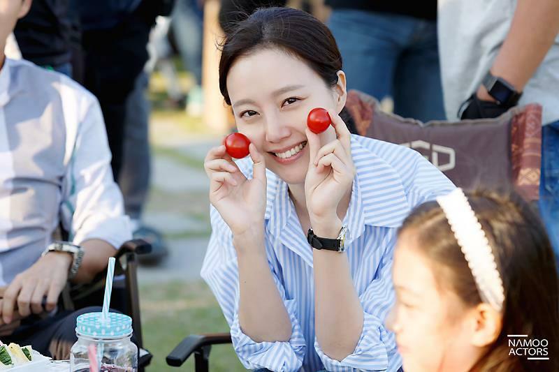 Sao Hàn 29/8: Nam diễn viên gạo cội xin lỗi vì chê nữ thần sexy Seolhyun là... não rỗng-3