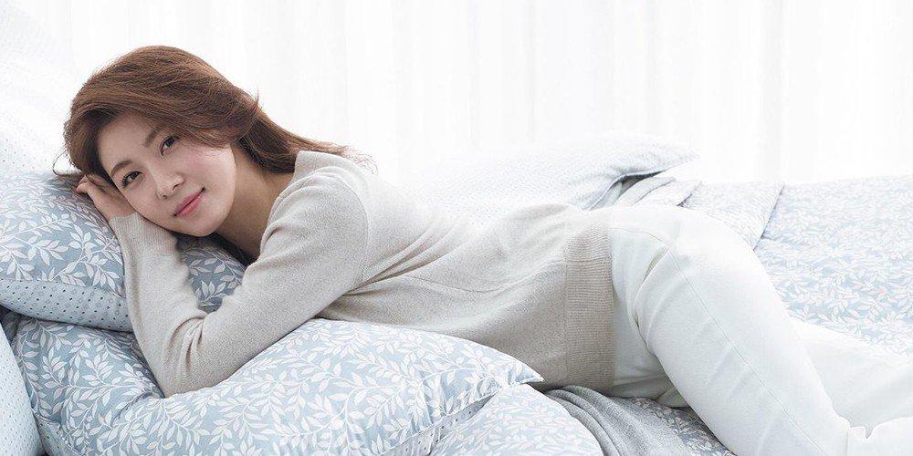 Sao Hàn 29/8: Nam diễn viên gạo cội xin lỗi vì chê nữ thần sexy Seolhyun là... não rỗng-2