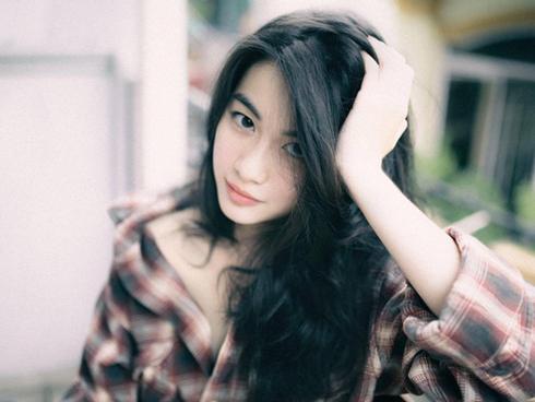 Chỉ là những bức ảnh 'chụp chơi', 9X xinh đẹp 'nổi như cồn' trên mạng xã hội