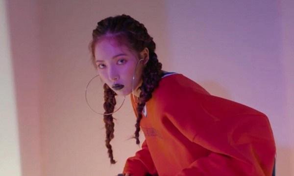 HyunA tung hit ‘gây nghiện’, tiến hóa ngược trong MV tái xuất-2