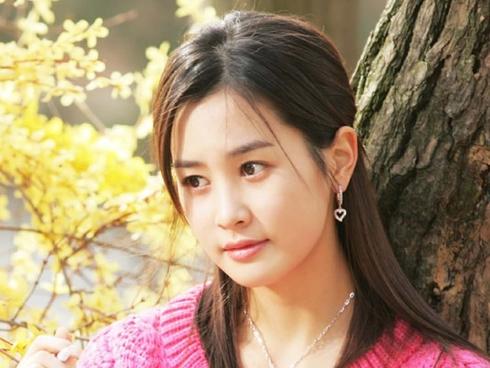 Nhờ hàng xóm, phát hiện bí mật kinh khủng của con dâu