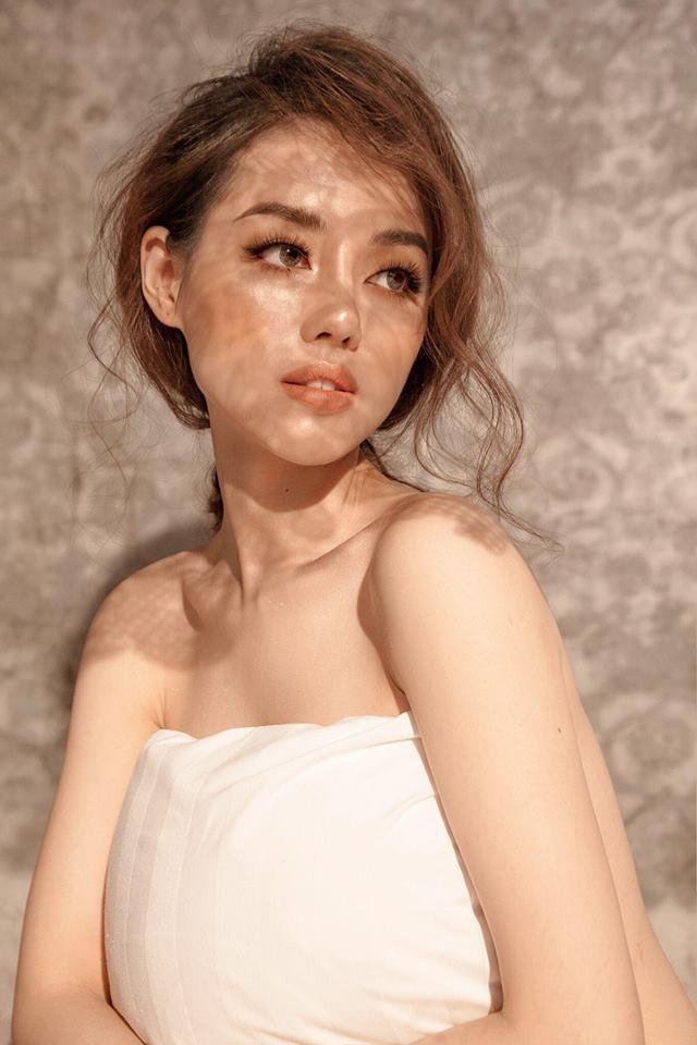 Khánh Linh The Face gây shock với bức ảnh bạn trai sờ vòng 3 trong nhà vệ sinh-7