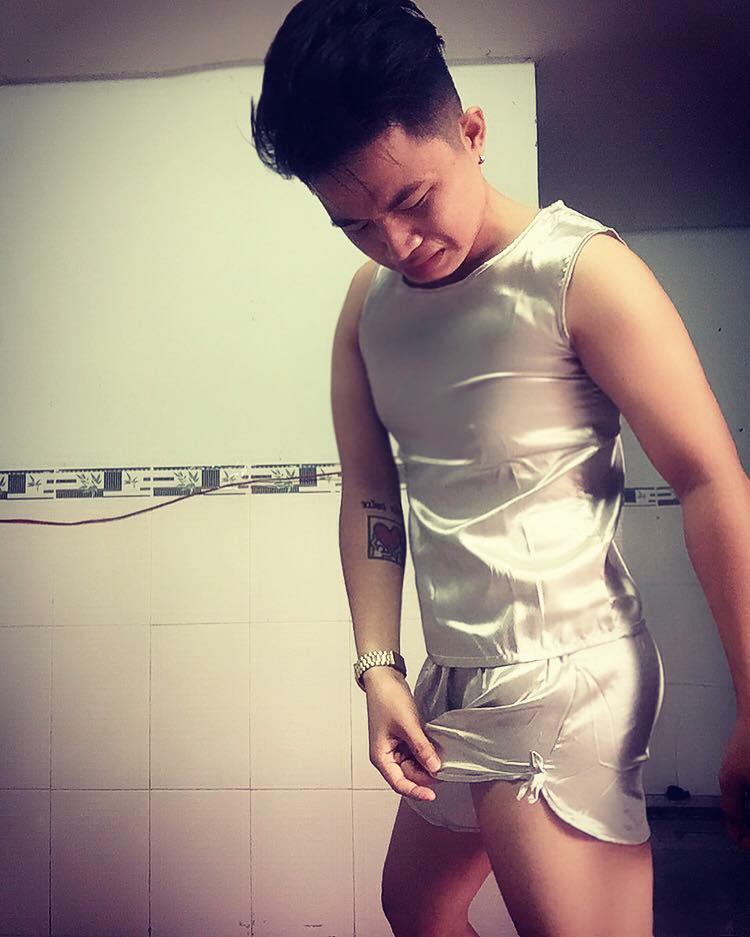 Anh chàng Đồng Nai khóc mếu khi mua đồ thể thao nhận ngay đồ lụa-4