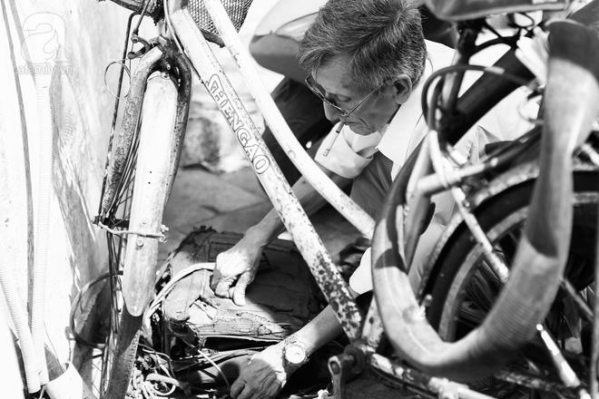 Sống khổ trong nhà phố cổ nằm trên nóc WC: Khi yêu đương vương mùi xú khí, bếp ăn ở cạnh bồn cầu-7