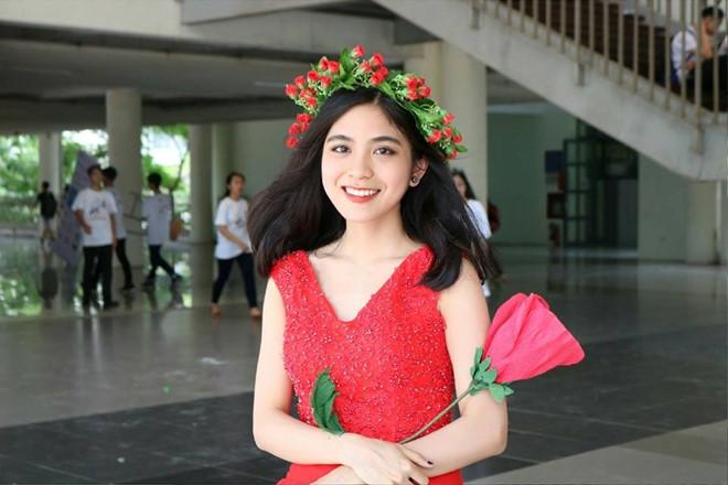 Dân mạng tìm kiếm hot girl mặc đồng phục điểm trung bình 9,0-2