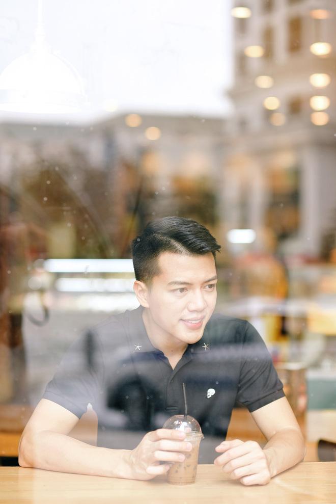 Chàng bác sĩ thẩm mỹ điển trai và chuyện trùng tu nhan sắc cho các hot girl-8