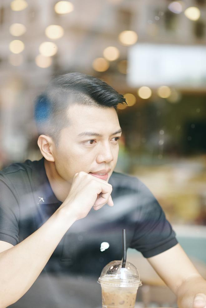 Chàng bác sĩ thẩm mỹ điển trai và chuyện trùng tu nhan sắc cho các hot girl-9