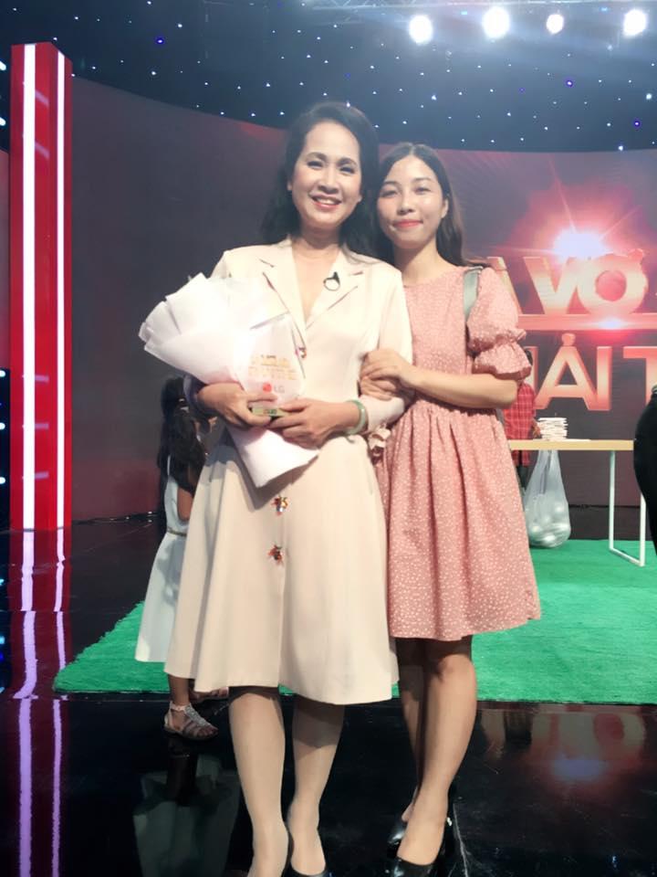 Tuổi 56, bà mẹ chồng giỏi ăn hiếp con dâu nhất Việt Nam vẫn mặc gì cũng được khen đẹp-8