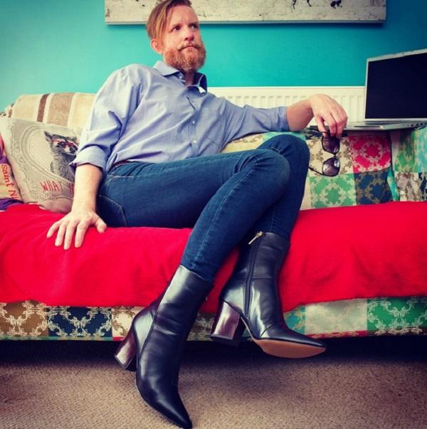 Chia sẻ thú vị của người đàn ông có sở thích khác lạ... đi giày cao gót-6