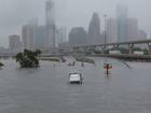 Clip: Siêu bão thập kỷ Harvey nhấn chìm thành phố Houston, Mỹ