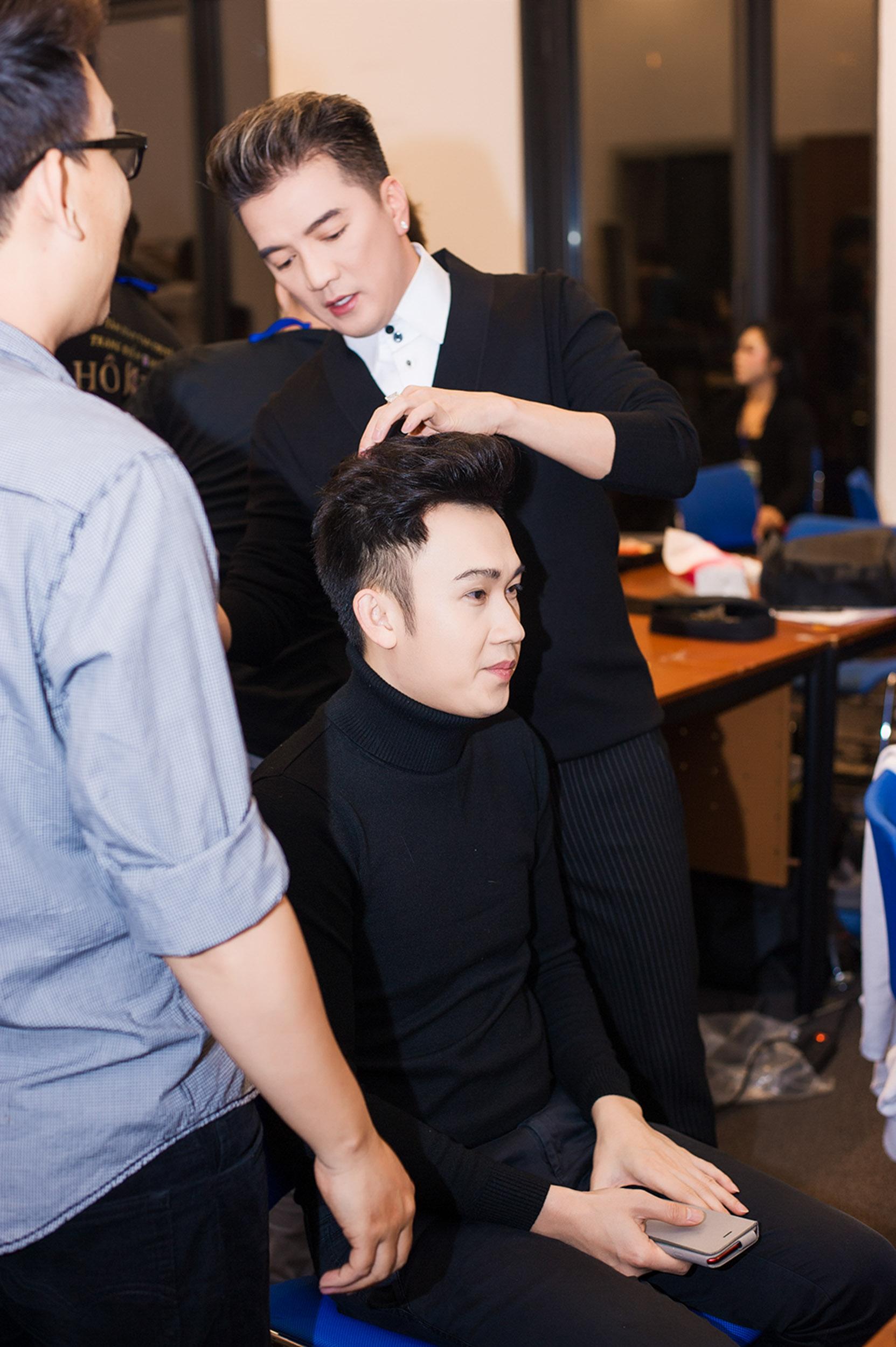 Chuyện ít người biết: Đàm Vĩnh Hưng tự tay ướp nước hoa lên ghế ngồi của khán giả-6