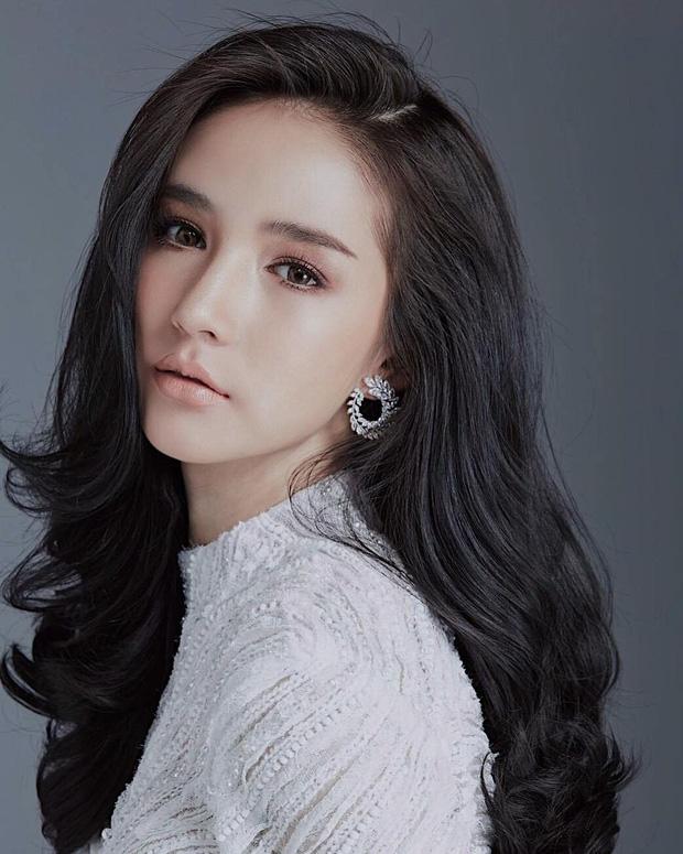 Sau đăng quang, Hoa hậu chuyển giới Thái Lan liên tục đăng ảnh đẹp hút hồn-8