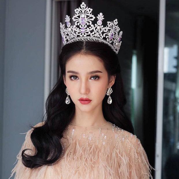 Sau đăng quang, Hoa hậu chuyển giới Thái Lan liên tục đăng ảnh đẹp hút hồn-7