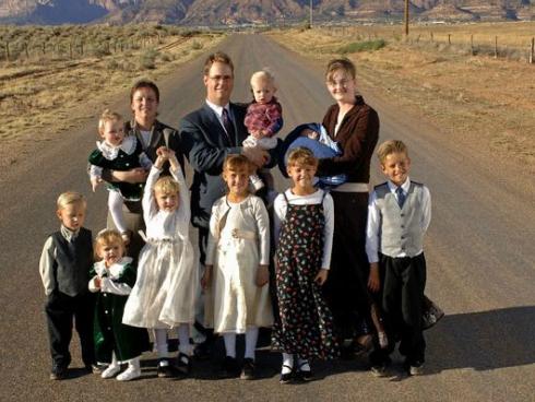 Lạc vào thị trấn đàn ông 'lấy ba vợ mới được lên thiên đường' ở Mỹ