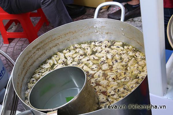 Cận cảnh thiên đường món ăn ngon - bổ - rẻ tại Phố hàng rong đầu tiên ở Sài Gòn-7