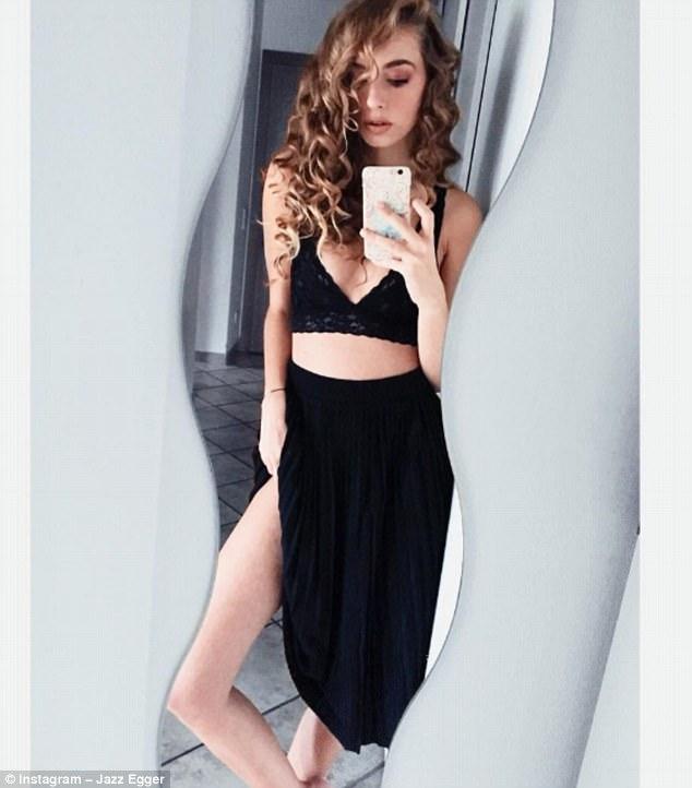 Siêu mẫu 20 tuổi phơi bày đường dây mại dâm chấn động ngành thời trang: 45 tỷ đồng/đêm-4