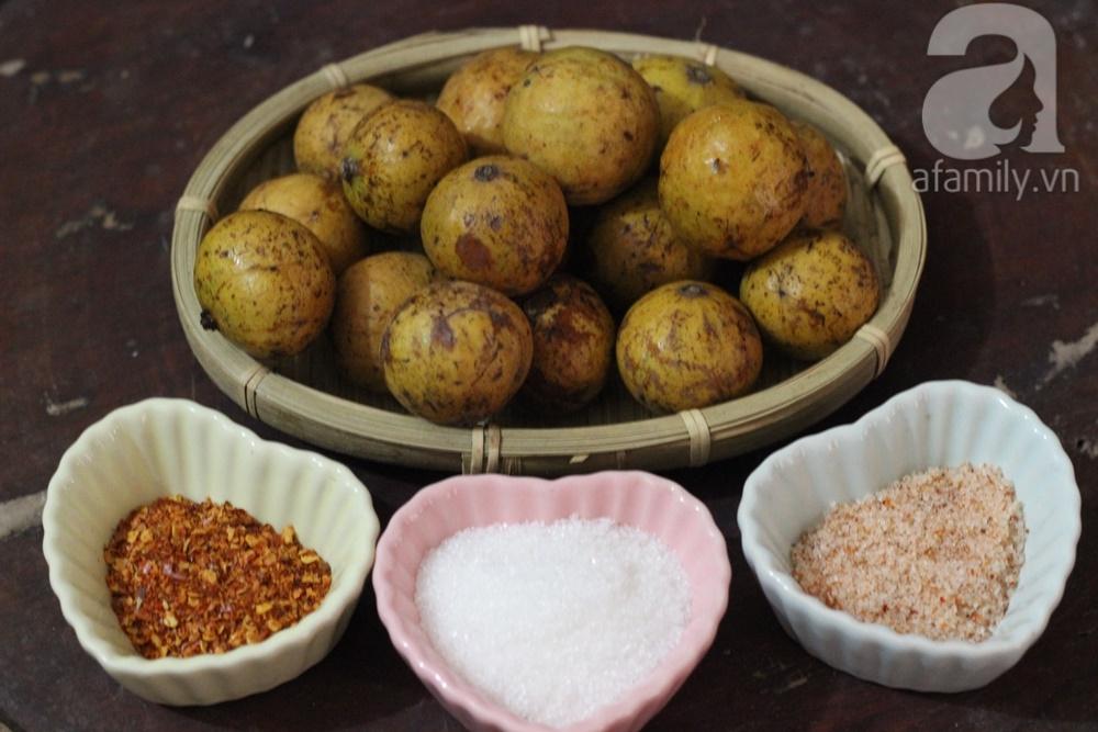 Ngon chảy nước miếng với món sấu chín dầm chua ngọt khi Thu về-1